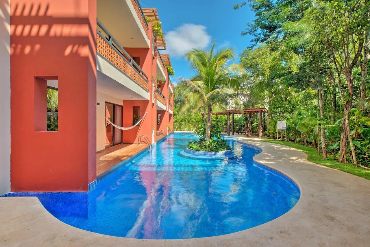 Resort-Style Condo 3 Miles To Historic Tulum Ruins Lägenhet